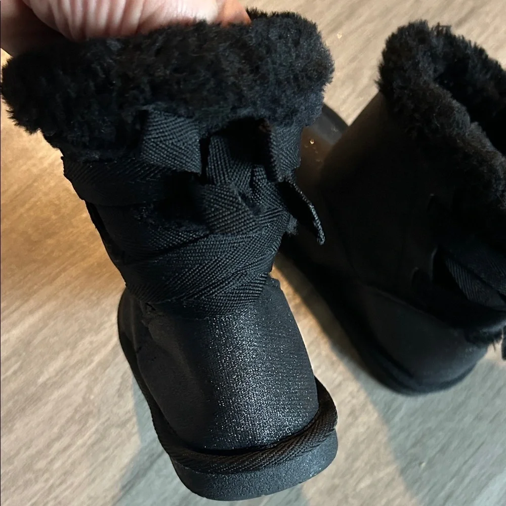 KRABOR Kids Black Glitter Boots